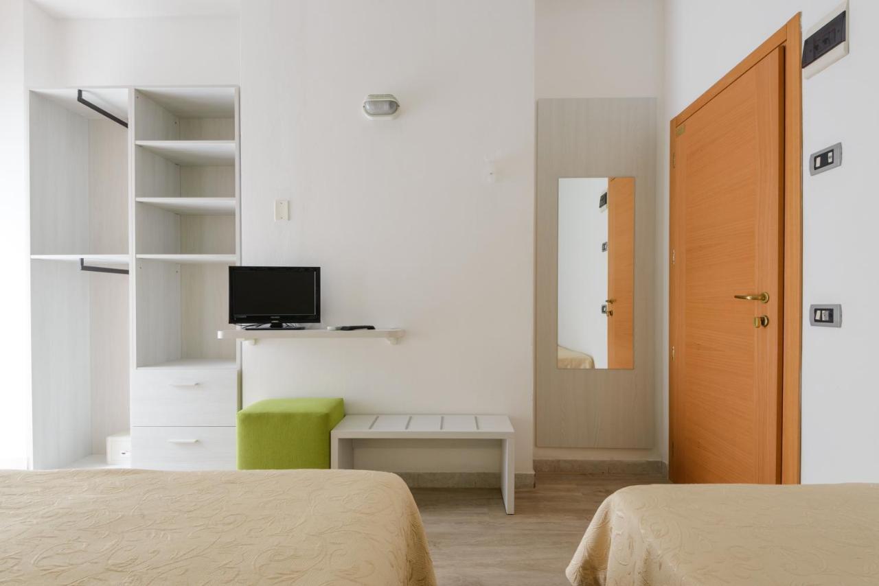 Hotel Clipper Католика Екстериор снимка