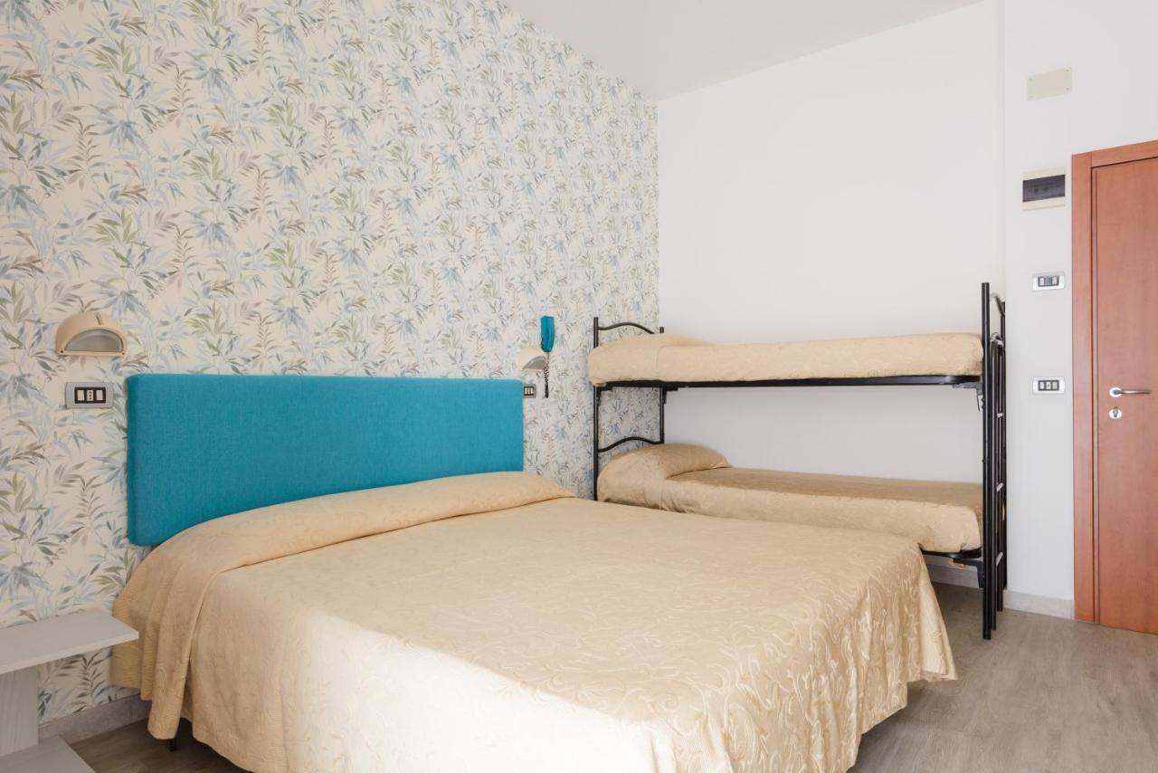 Hotel Clipper Католика Екстериор снимка